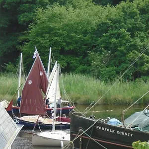 Crew Quarters Port Launay , Châteaulin France